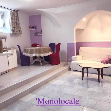 Appartamento Pied a terre sul porto Ischia Esterno foto